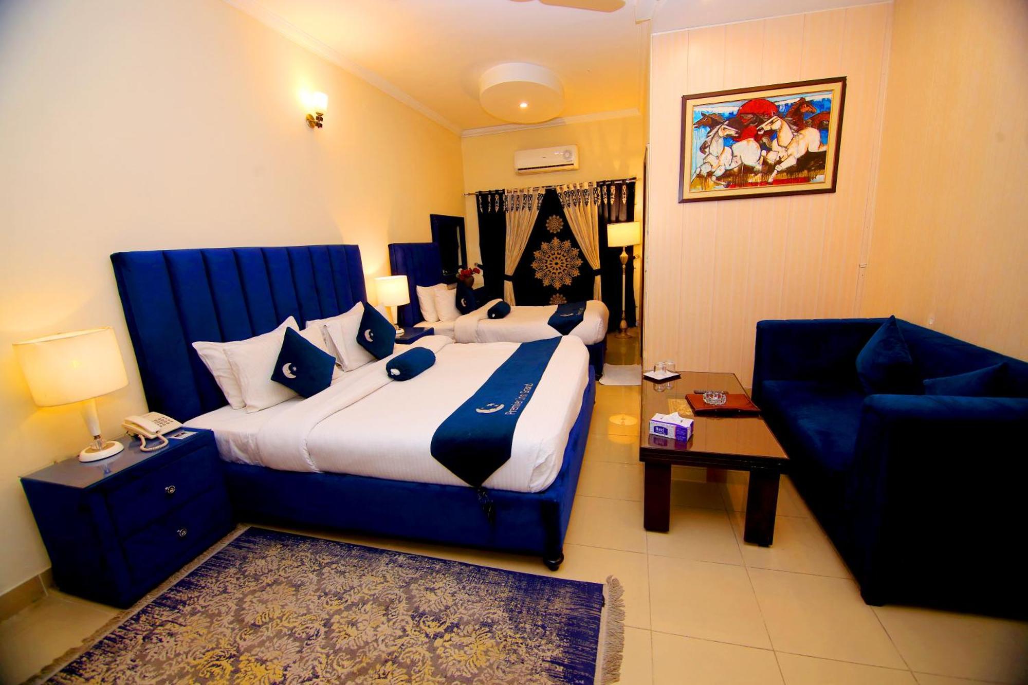 Premier Inn Grand Gulberg لاهور المظهر الخارجي الصورة